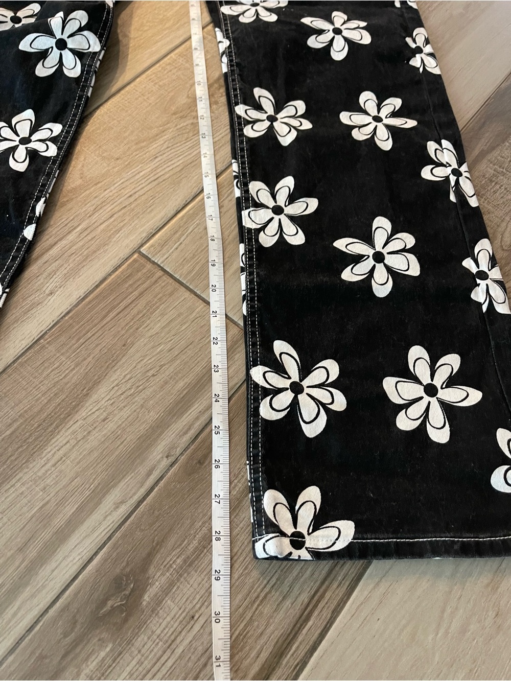 Black Floral Print Women’s Boutique Dreamer Jeans - Picture 7 of 12